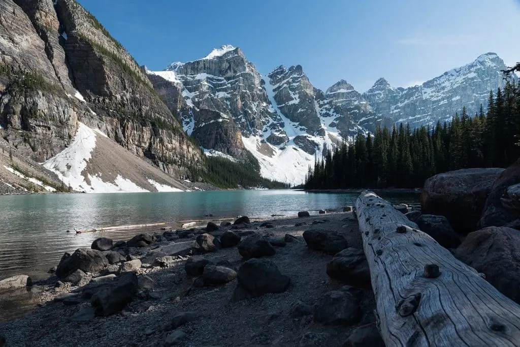 découvrez le canada, un pays aux paysages époustouflants, à la culture riche et à l'hospitalité chaleureuse. explorez ses vastes espaces naturels, ses villes dynamiques et ses attractions uniques qui en font une destination incontournable.