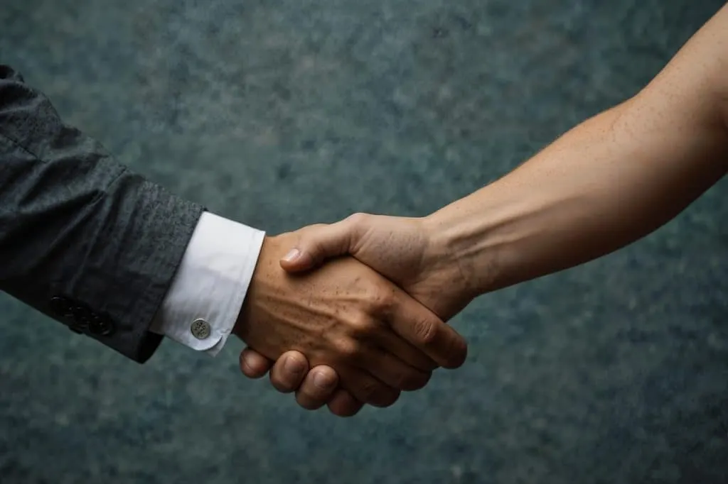découvrez l'importance des partenariats dans le développement des entreprises. apprenez comment établir des collaborations fructueuses pour atteindre des objectifs communs et maximiser vos résultats.