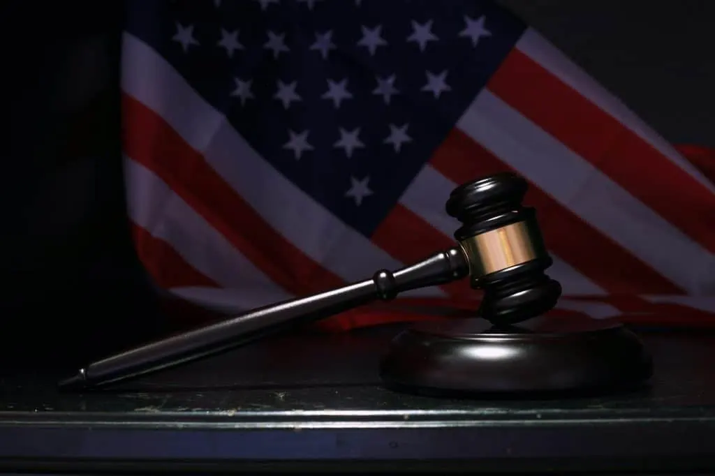 découvrez les différentes facettes d'un procès : procédures, types de recours, implications légales et conseils pour naviguer dans le système judiciaire. informez-vous sur vos droits et les étapes essentielles d'une action en justice.