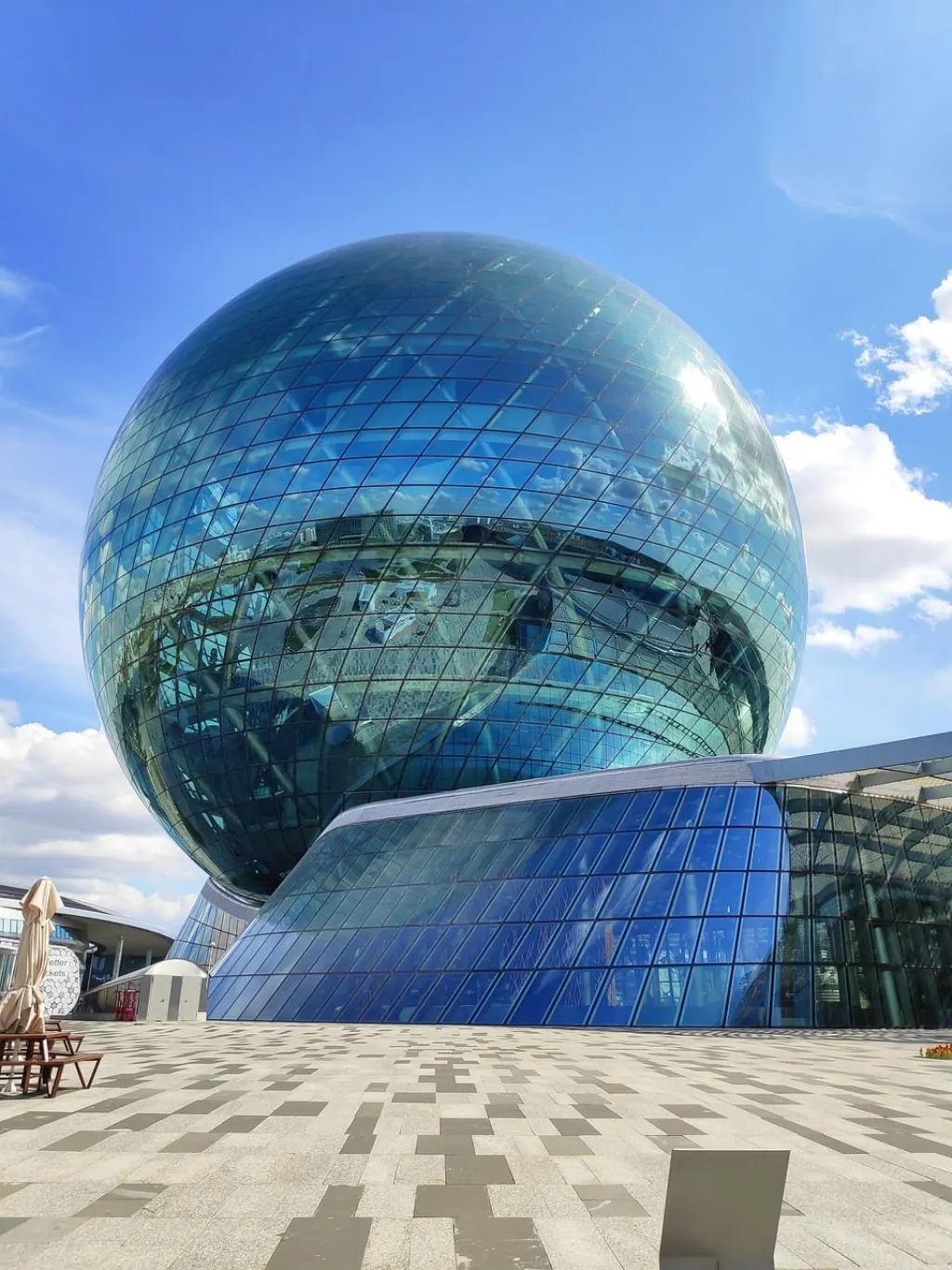 découvrez les dernières tendances et innovations du monde des affaires lors de notre business expo. rencontrez des leaders du secteur, établissez des connexions précieuses et explorez des solutions adaptées à vos besoins. ne manquez pas cette opportunité de dynamiser votre entreprise !