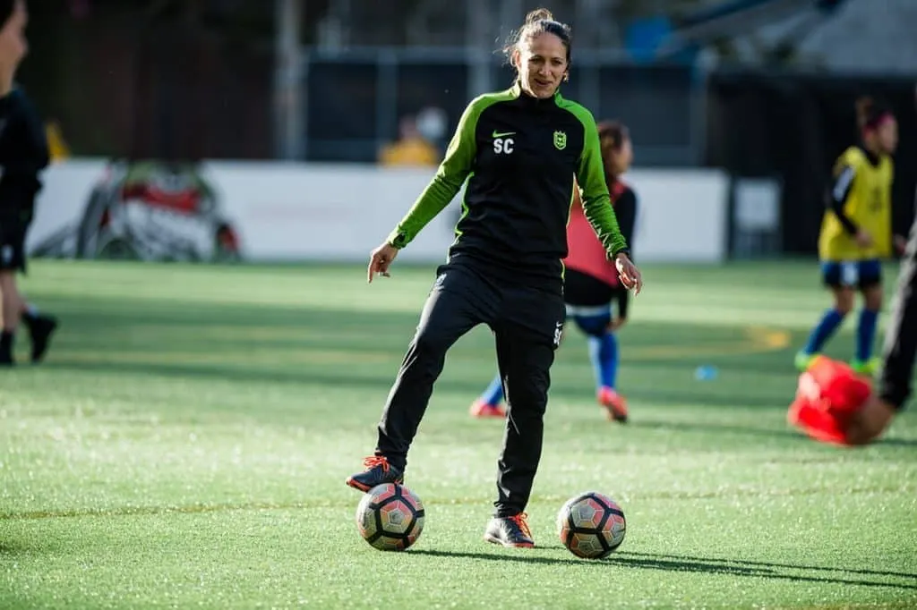découvrez l'univers passionnant des sports féminins, où des athlètes inspirantes montrent leur force, leur talent et leur détermination. plongez dans les dernières tendances, événements et performances des femmes dans le sport.