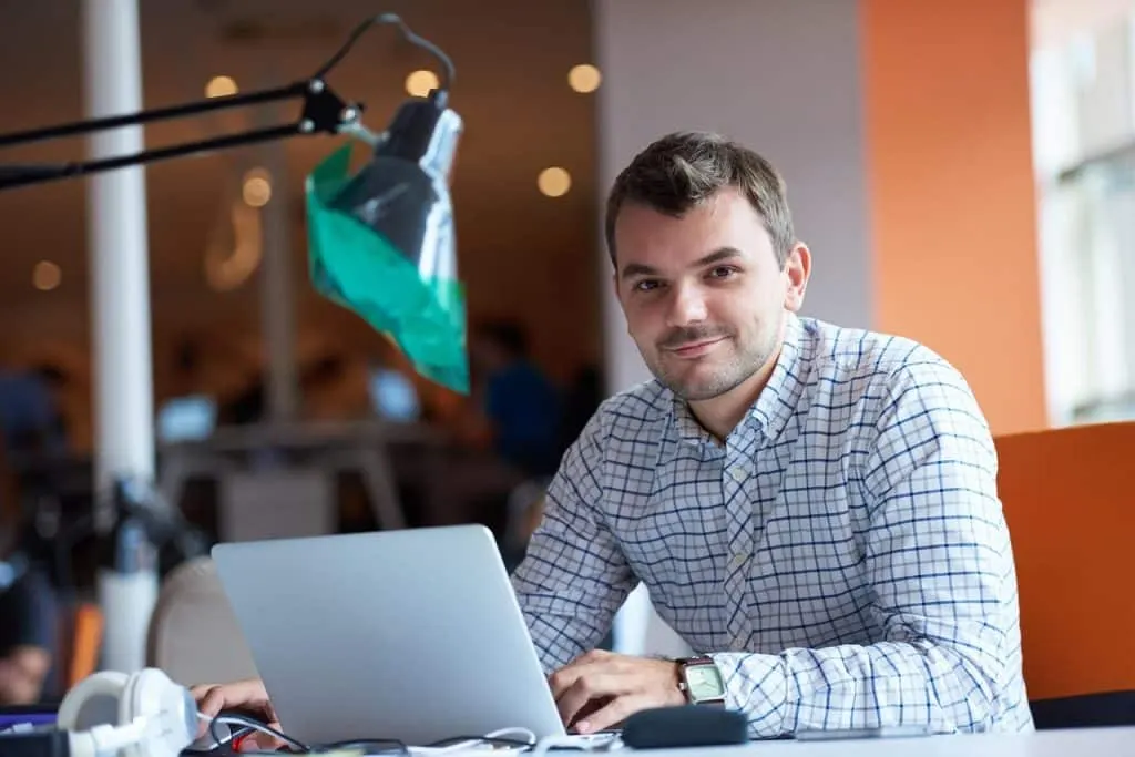 découvrez le monde de l'entrepreneuriat : conseils, ressources et astuces pour lancer, gérer et développer votre propre entreprise avec succès.