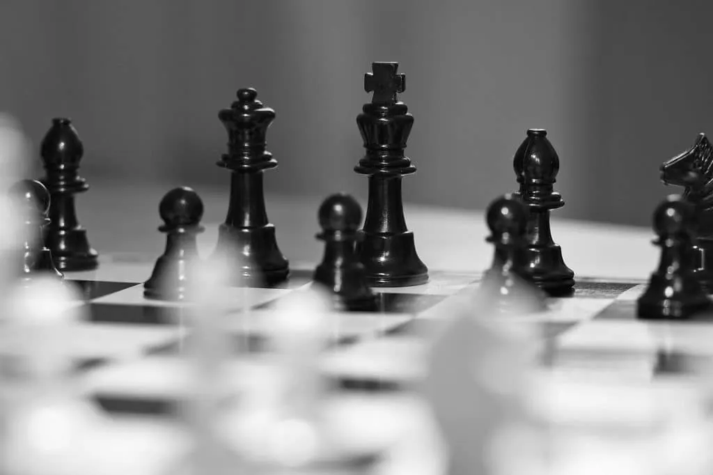 découvrez l'art de la stratégie : des concepts clés aux techniques pratiques pour optimiser vos décisions et atteindre vos objectifs. apprenez à élaborer des plans efficaces et à anticiper les défis qui se présentent sur votre chemin.