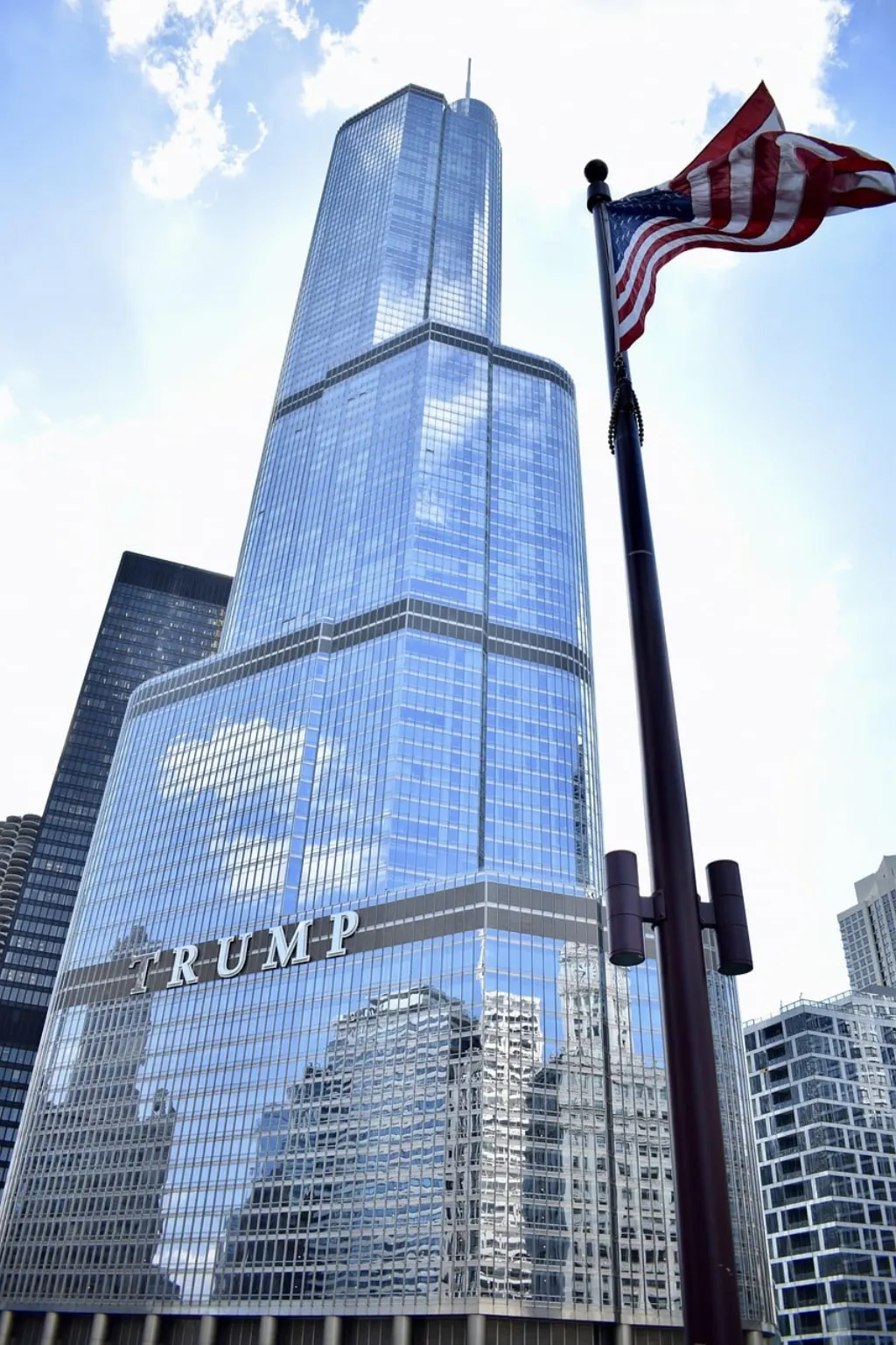 découvrez les dernières actualités et analyses sur donald trump : politique, affaires, opinions et son influence sur la scène internationale. suivez les mises à jour sur la carrière et les prises de position de l'ex-président américain.