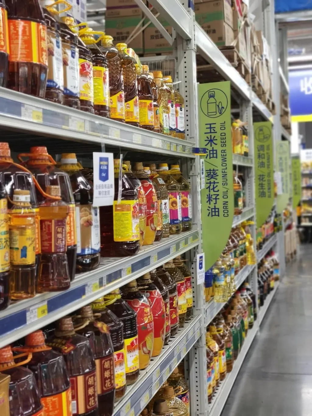 découvrez tout ce qu'il faut savoir sur les supermarchés : choix variés, promotions, horaires d'ouverture, conseils pour faire vos courses et optimiser votre budget alimentaire.