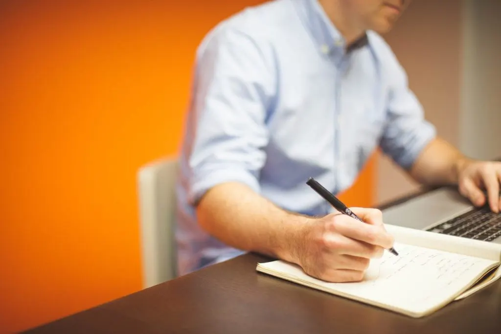 découvrez des stratégies commerciales efficaces pour développer votre entreprise, optimiser vos performances et surpasser la concurrence.