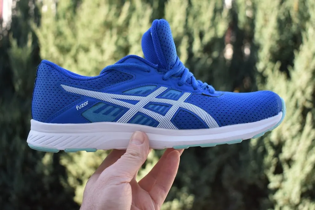 découvrez la marque asics, reconnue pour ses chaussures de sport performantes et son équipement de qualité, alliant confort et innovation pour tous les sportifs.