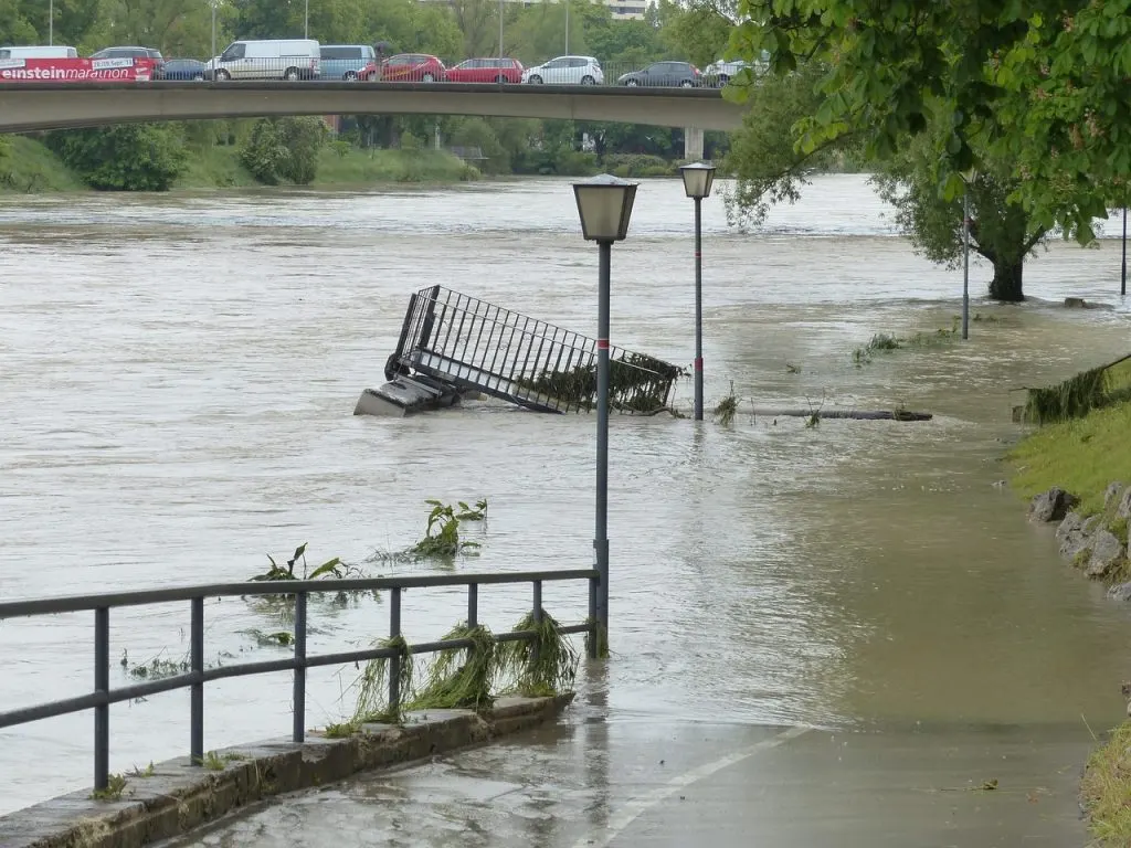 tout savoir sur les inondations : causes, prévention et conseils pour protéger votre habitat.