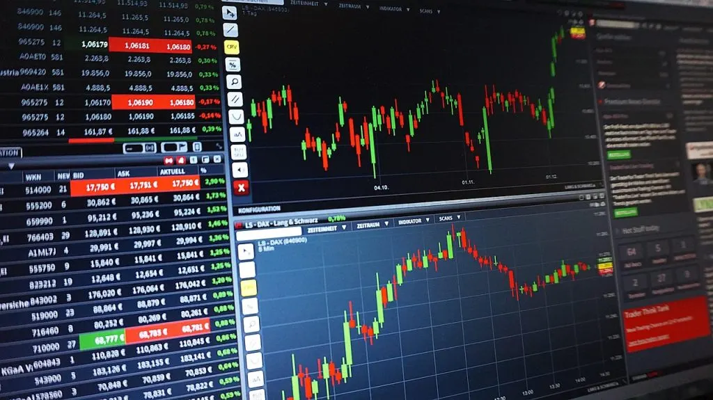 découvrez les actions à dividendes pour générer des revenus réguliers et optimiser votre portefeuille d'investissement.