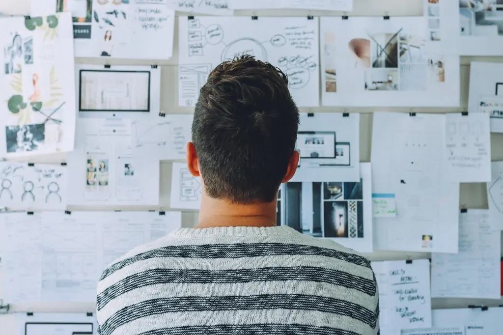 expert innovant alliant créativité et expertise pour des solutions avant-gardistes et performantes.